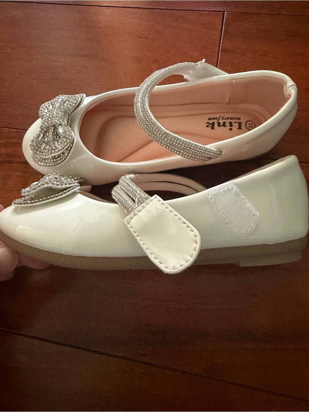 Link Ivory Dress Mary Jane Shoes with Rhinestone Bow Size 11 - Picture 7 of 10